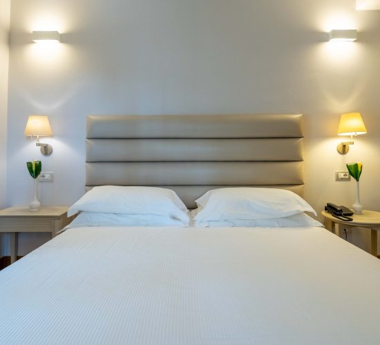 CAMERA SUPERIOR DETTAGLIO